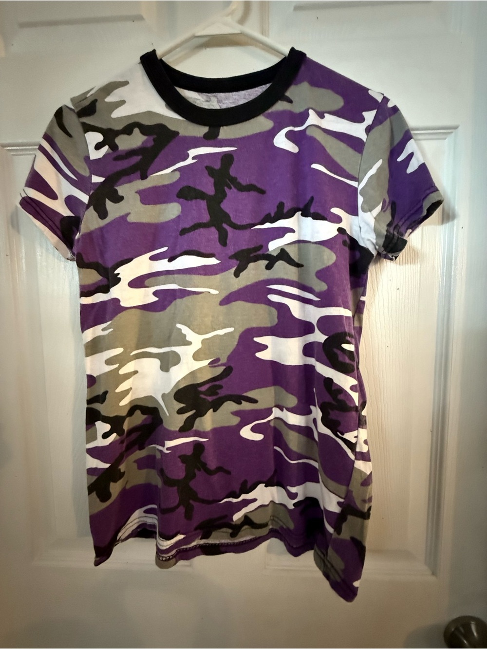 Women’s Rothco Purple Camo Short Sleeve Shirt Size M